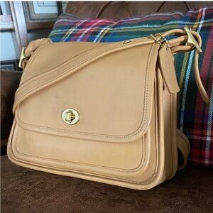 Vintage Coach Rambler 9061 RARE Camel & Gold